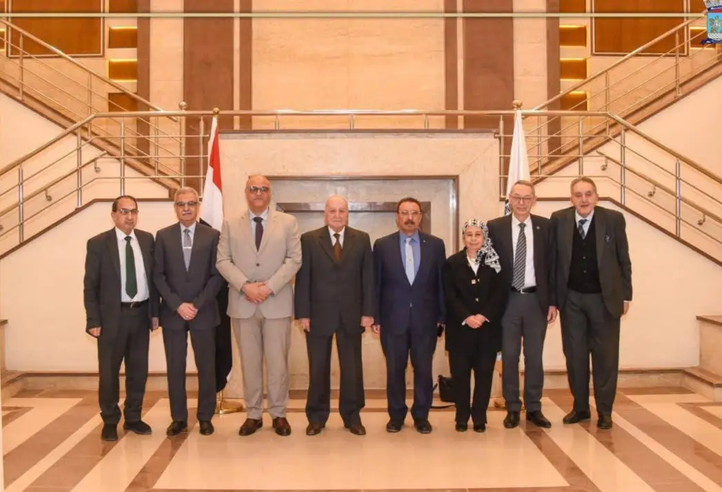 محافظ الإسكندرية يشهد اجتماع مجلس أمناء الجامعة الأهلية لمتابعة خطط التطوير - 1000505807
