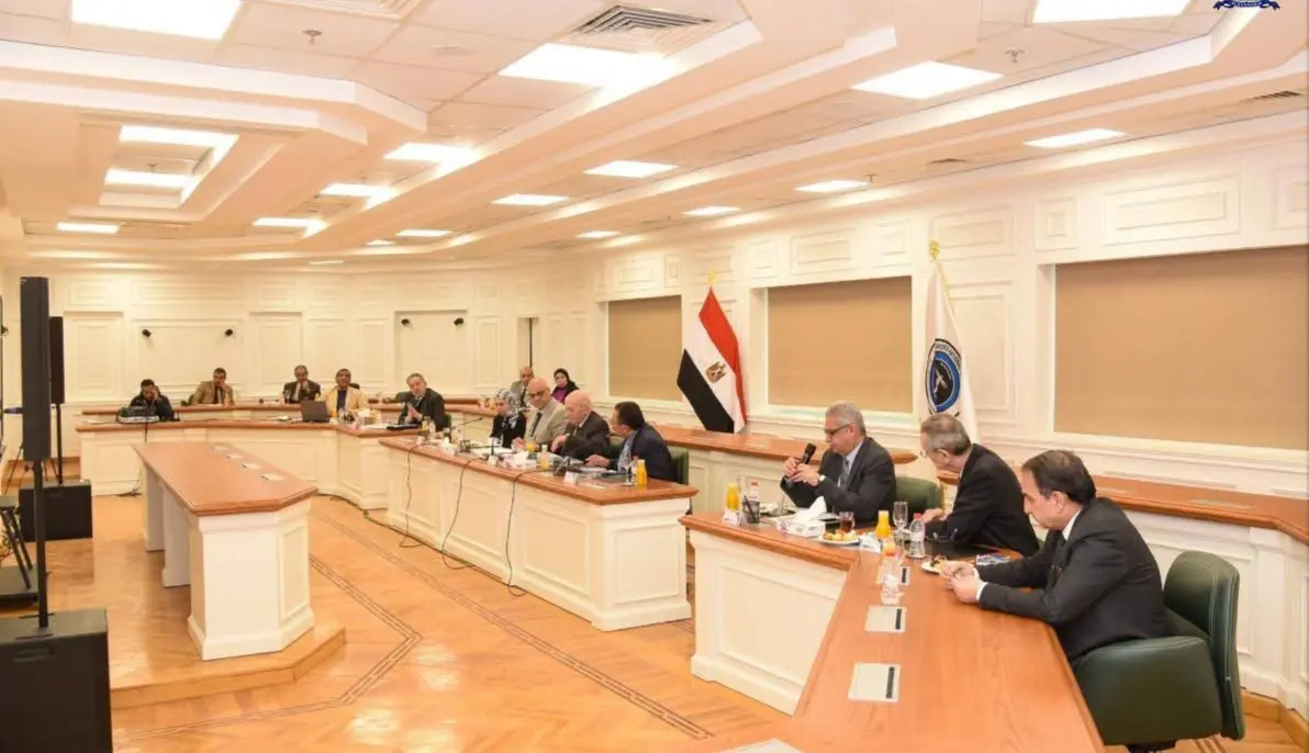 محافظ الإسكندرية يشهد اجتماع مجلس أمناء الجامعة الأهلية لمتابعة خطط التطوير - 1000505808