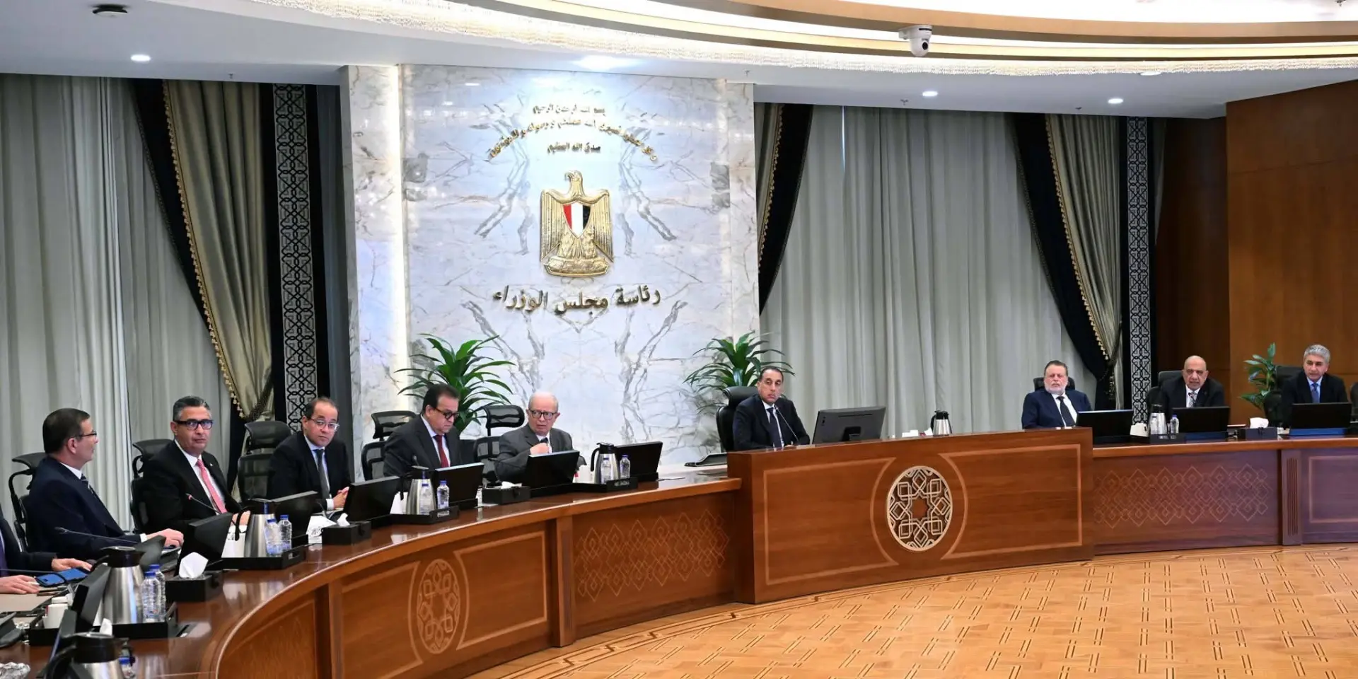 تعليق العمل بقرارات الإغلاق الخاصة بالمحال العامة خلال أسبوع أعياد المواطنين الأقباط