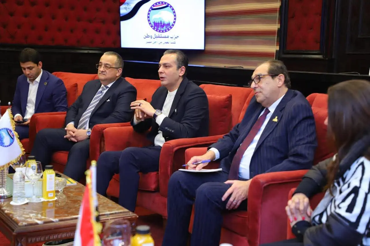 حزب مستقبل وطن يستقبل وفدًا من السفارة الأمريكية لبحث تطورات الأوضاع الإقليمية وتداعياتها - 1000508180