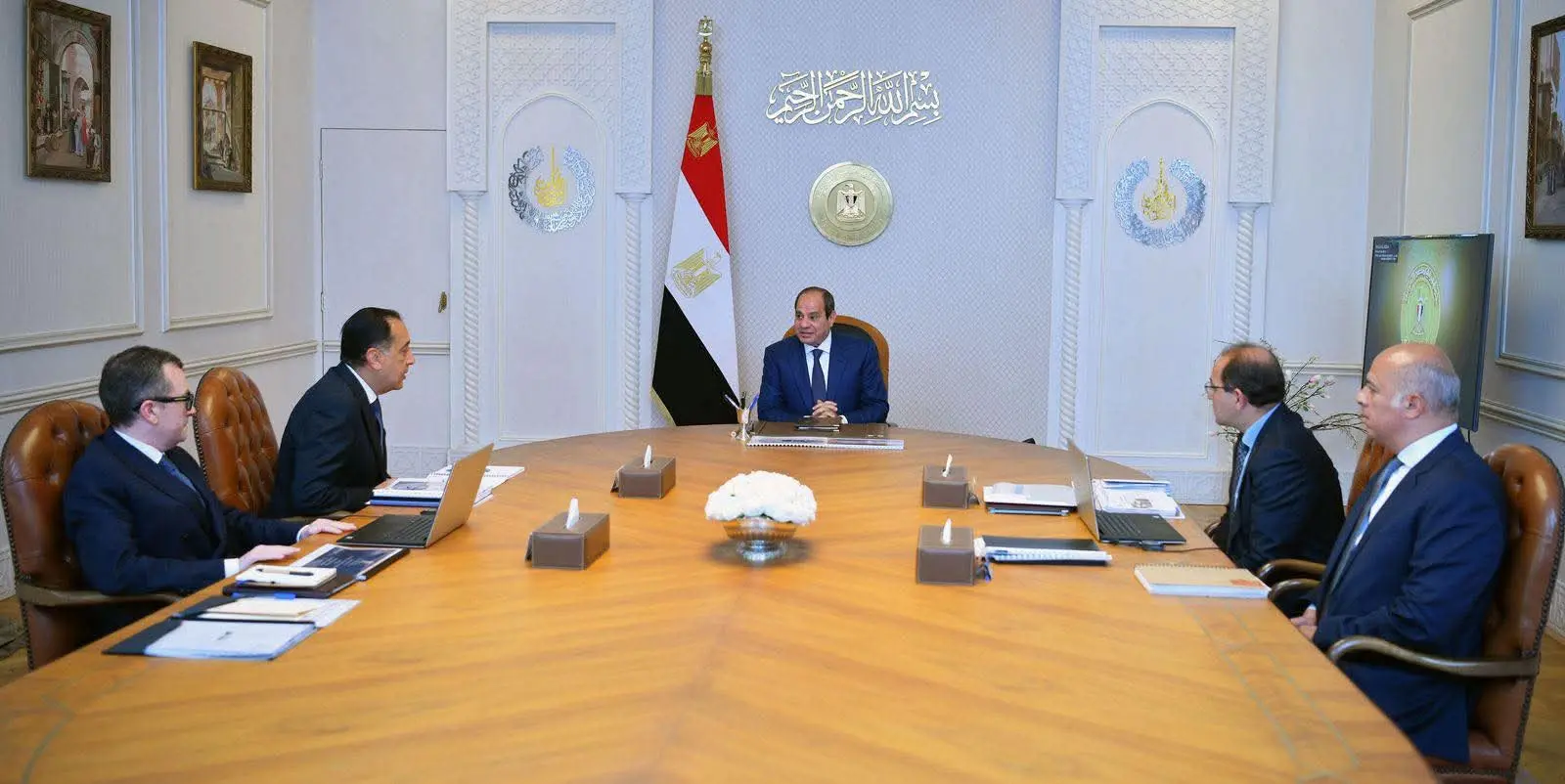 الرئيس السيسي يوجه بمواصلة الإصلاحات الاقتصادية وتعزيز الاستقرار المالي وتحفيز الاستثمار - 1000509708