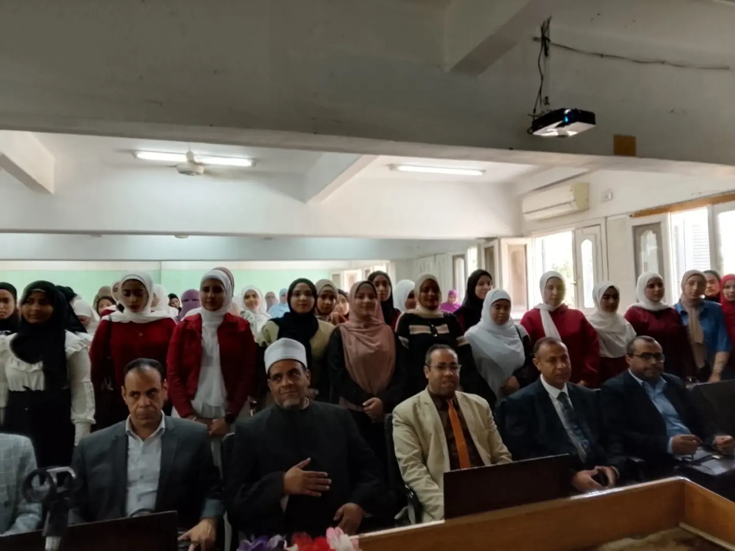 قافلة دعوية لمجمع البحوث الإسلامية بكلية البنات الأزهرية بقنا - 1000510284