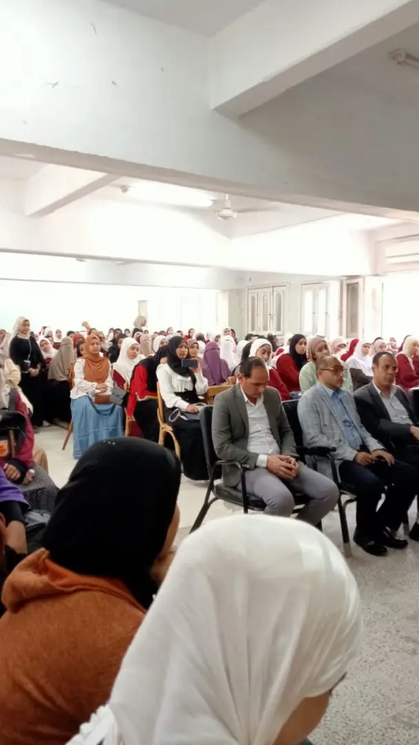 قافلة دعوية لمجمع البحوث الإسلامية بكلية البنات الأزهرية بقنا - 1000510288