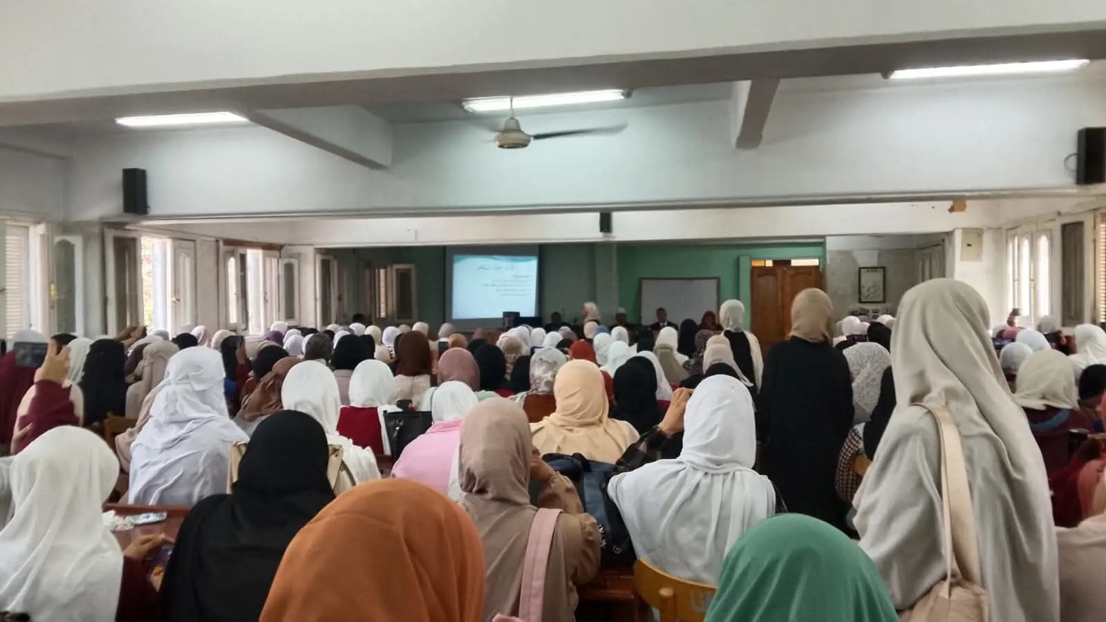 قافلة دعوية لمجمع البحوث الإسلامية بكلية البنات الأزهرية بقنا - 1000510290