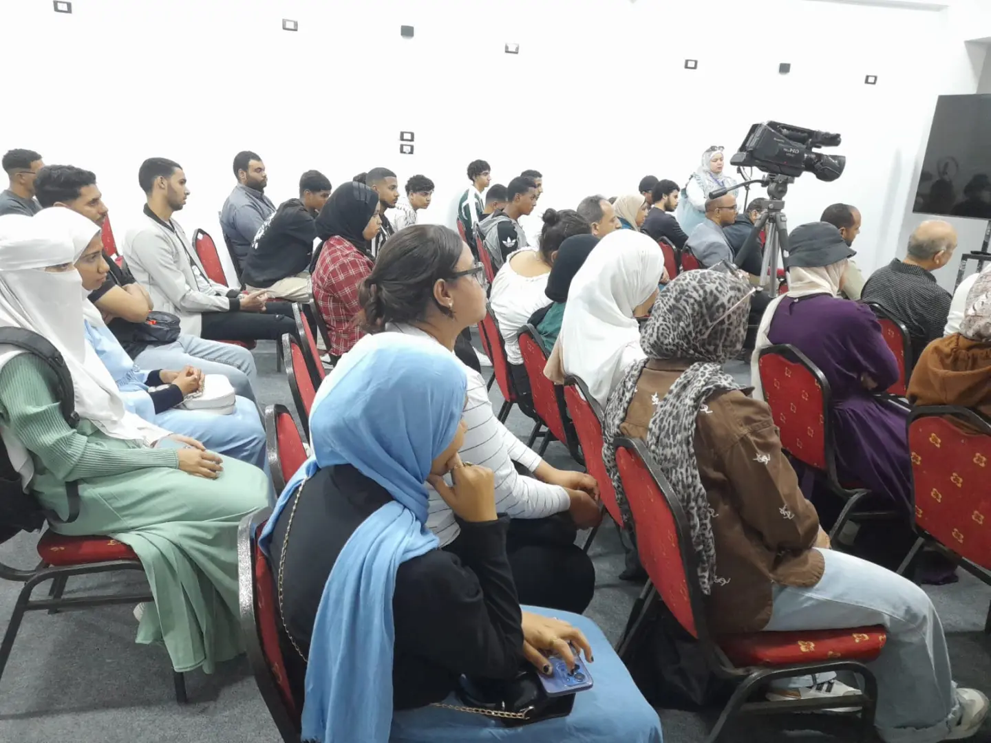 باسم قهار: مهرجان مسرح شباب الجنوب منصة لتبادل الثقافات وتجسيد قوة الفن - 1000516086