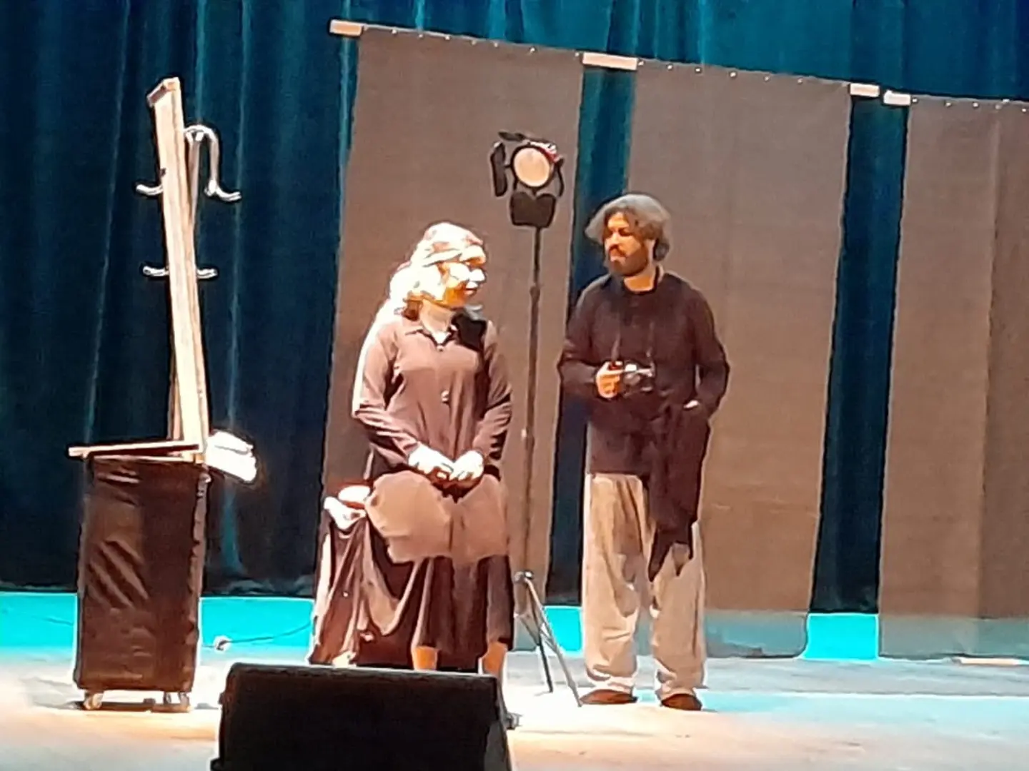 نقوش على الخواء و"من أجل موزة".. عروض مميزة بمهرجان مسرح الجنوب - 1000517388