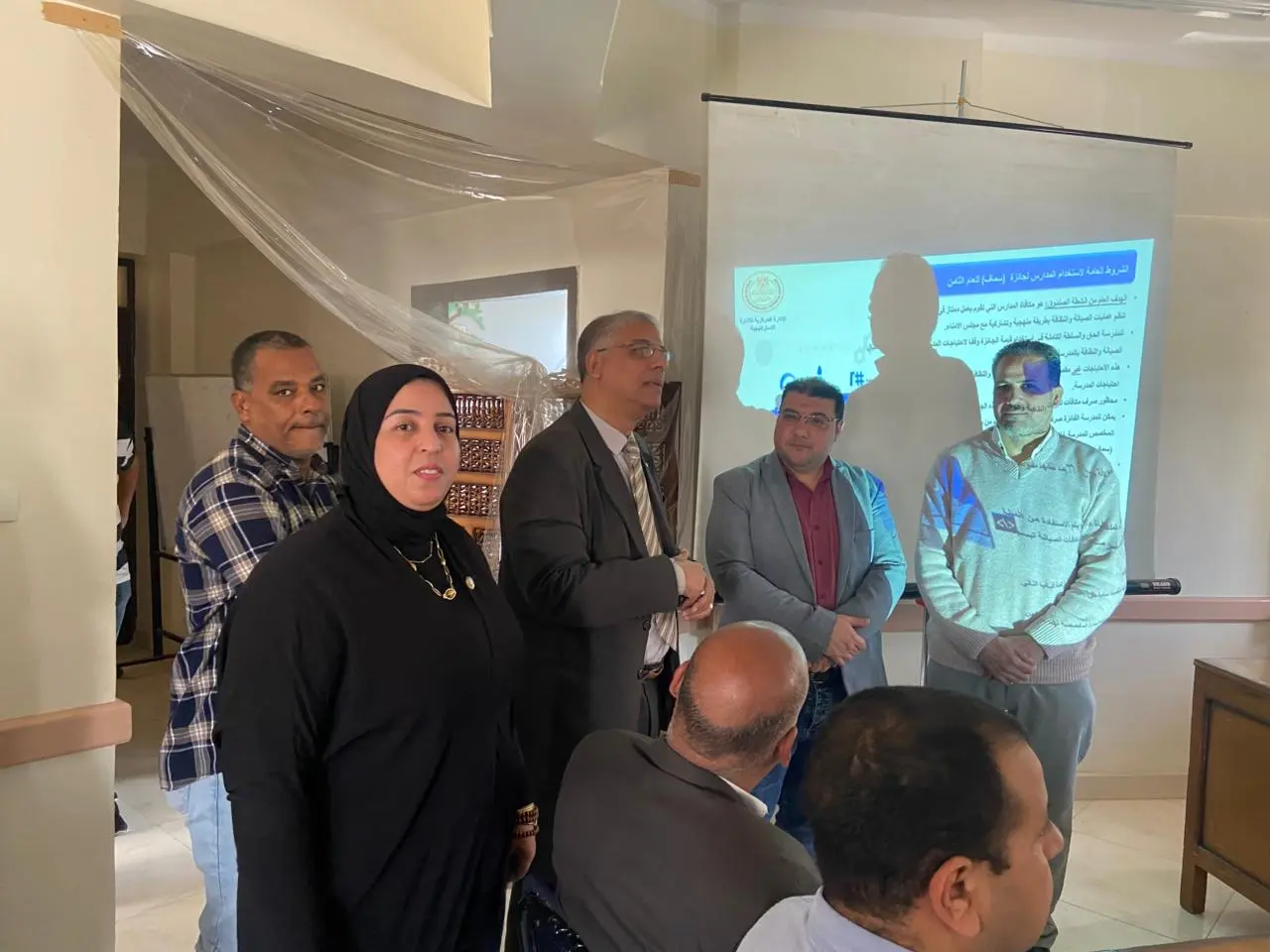 وكيل تعليم قنا يشهد انطلاق تدريب مشروع "سماف" لدعم الصيانة والنظافة بالمدارس - 1000517628