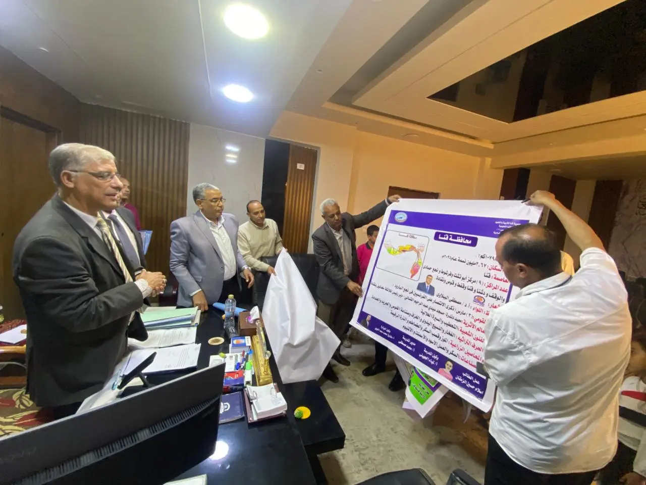 وكيل تعليم قنا يستقبل طلاب مدرسة “تحيا مصر 1” - 1000517812