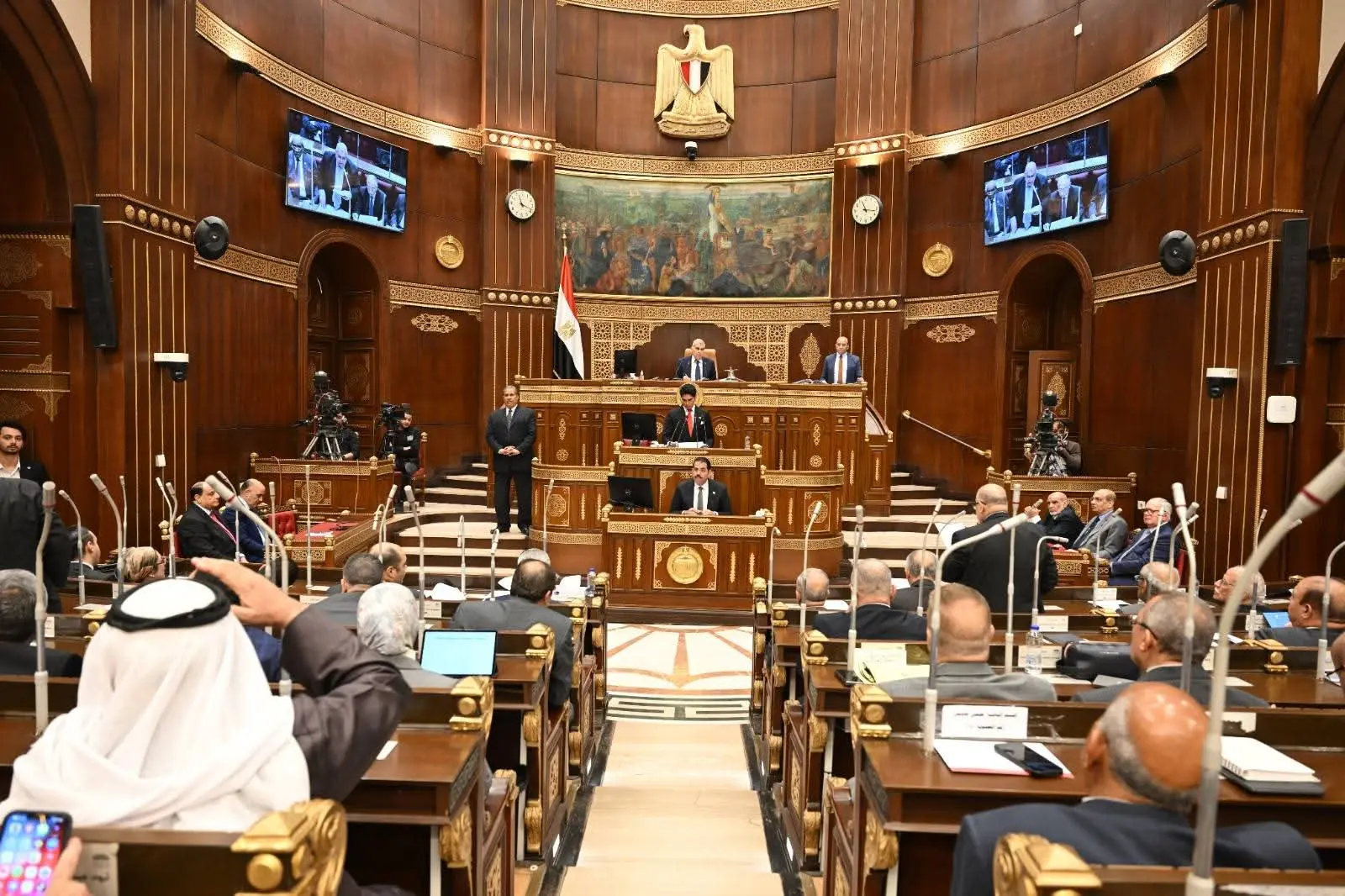 مجلس الشيوخ يقر قانون حماية المنافسة ويعزز صلاحيات الجهاز الرقابي لمواجهة الممارسات الاحتكارية - 1000520087