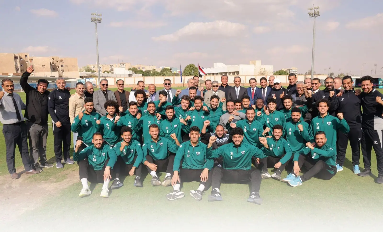 رئيس هيئة قناة السويس يهنئ نادي القناة بالصعود للدوري الممتاز بعد غياب 12 عاماً