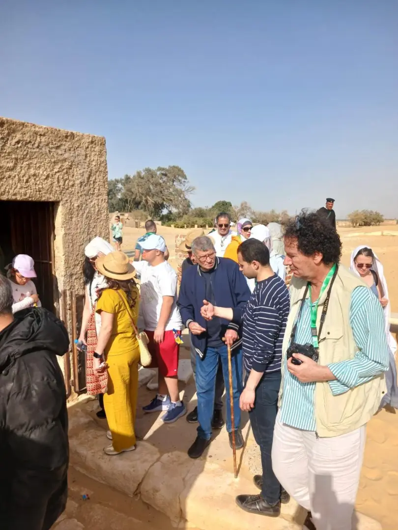 ملتقى جبل الطير.. ريشة فنان ترسم طريق السياحة في عروس الصعيد