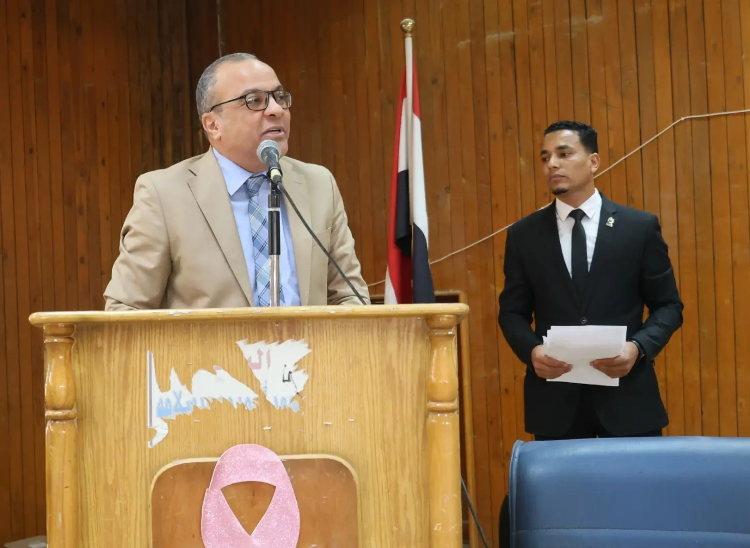 انطلاق فعاليات المؤتمر الطلابي الأول لكلية الآداب بجامعة قنا - 1000521946