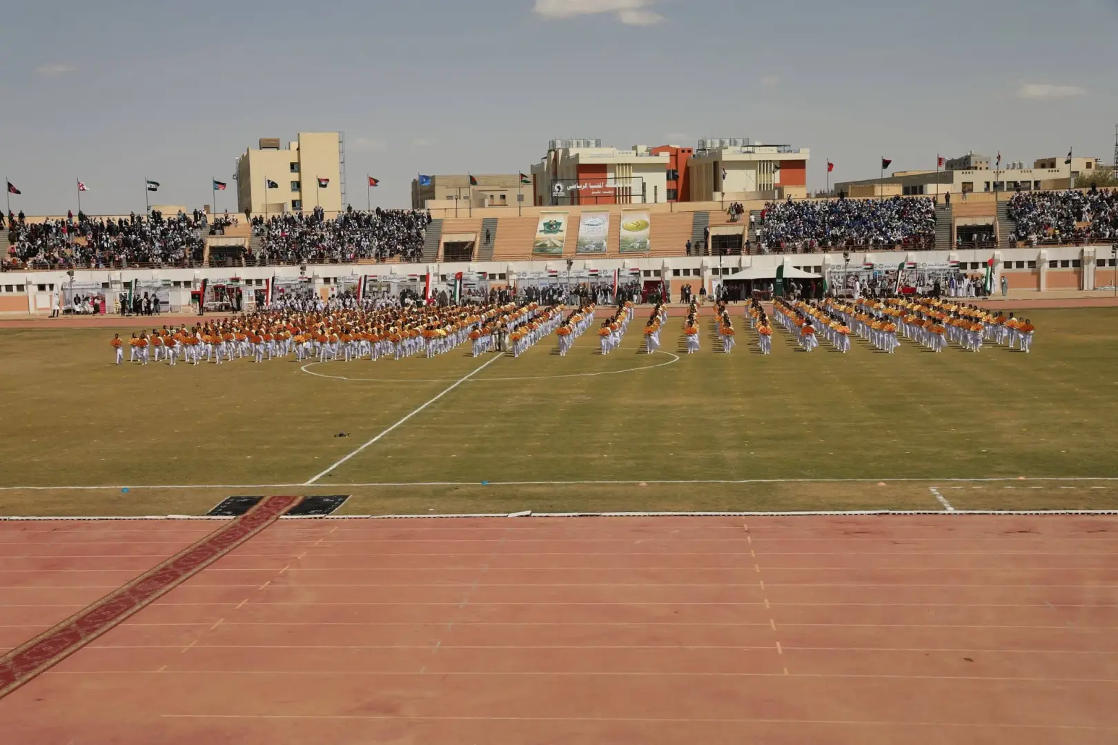 وزير التعليم العالي ومحافظ المنيا ورئيس الجامعة يشهدون ختام فعاليات "ملتقى الحضارات" - 1000522811