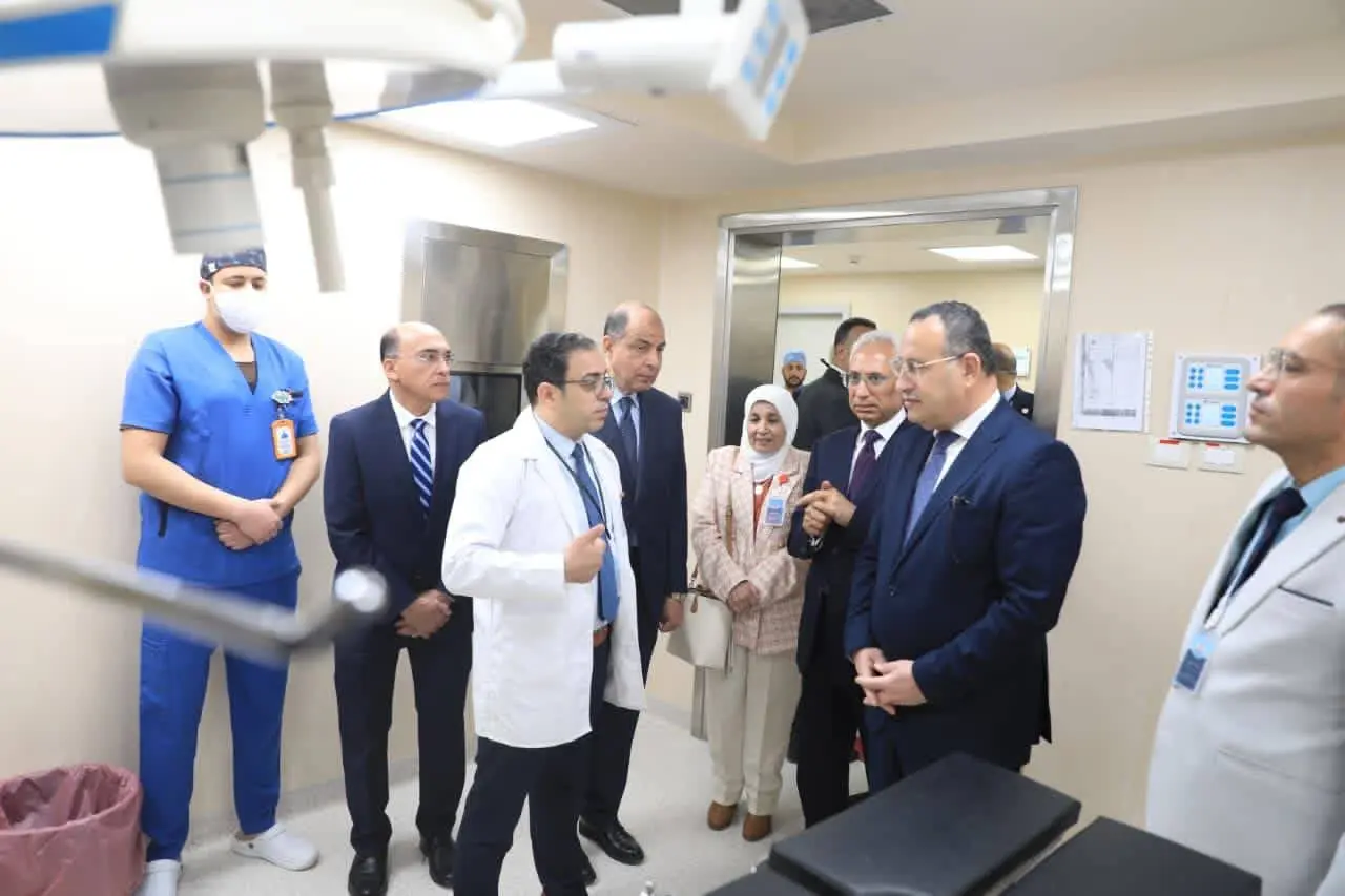 بتكلفة 300 مليون جنيه.. “قنصوة” يفتتح مستشفى استقبال ورعاية الأطفال بجامعة المنيا - 1000522858 1