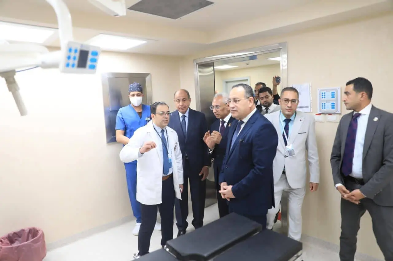 بتكلفة 300 مليون جنيه.. “قنصوة” يفتتح مستشفى استقبال ورعاية الأطفال بجامعة المنيا - 1000522859 1