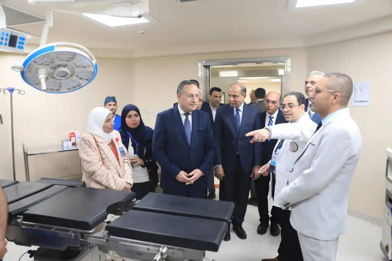 بتكلفة 300 مليون جنيه.. “قنصوة” يفتتح مستشفى استقبال ورعاية الأطفال بجامعة المنيا - 1000522860 1