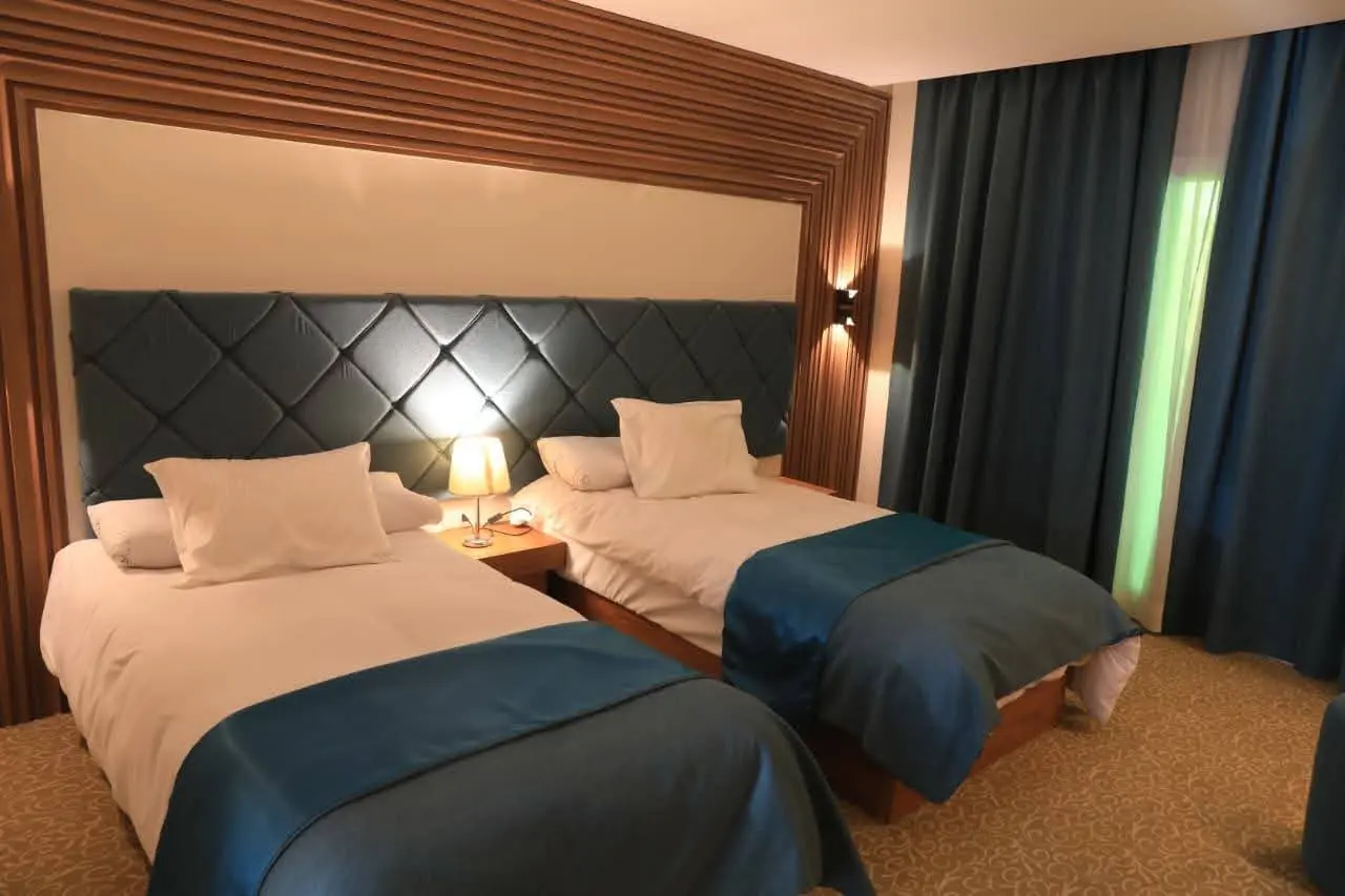 وزير التعليم العالي يفتتح مشروعات تعليمية وخدمية بجامعة المنيا بتكلفة 350 مليون جنيه - 1000522887