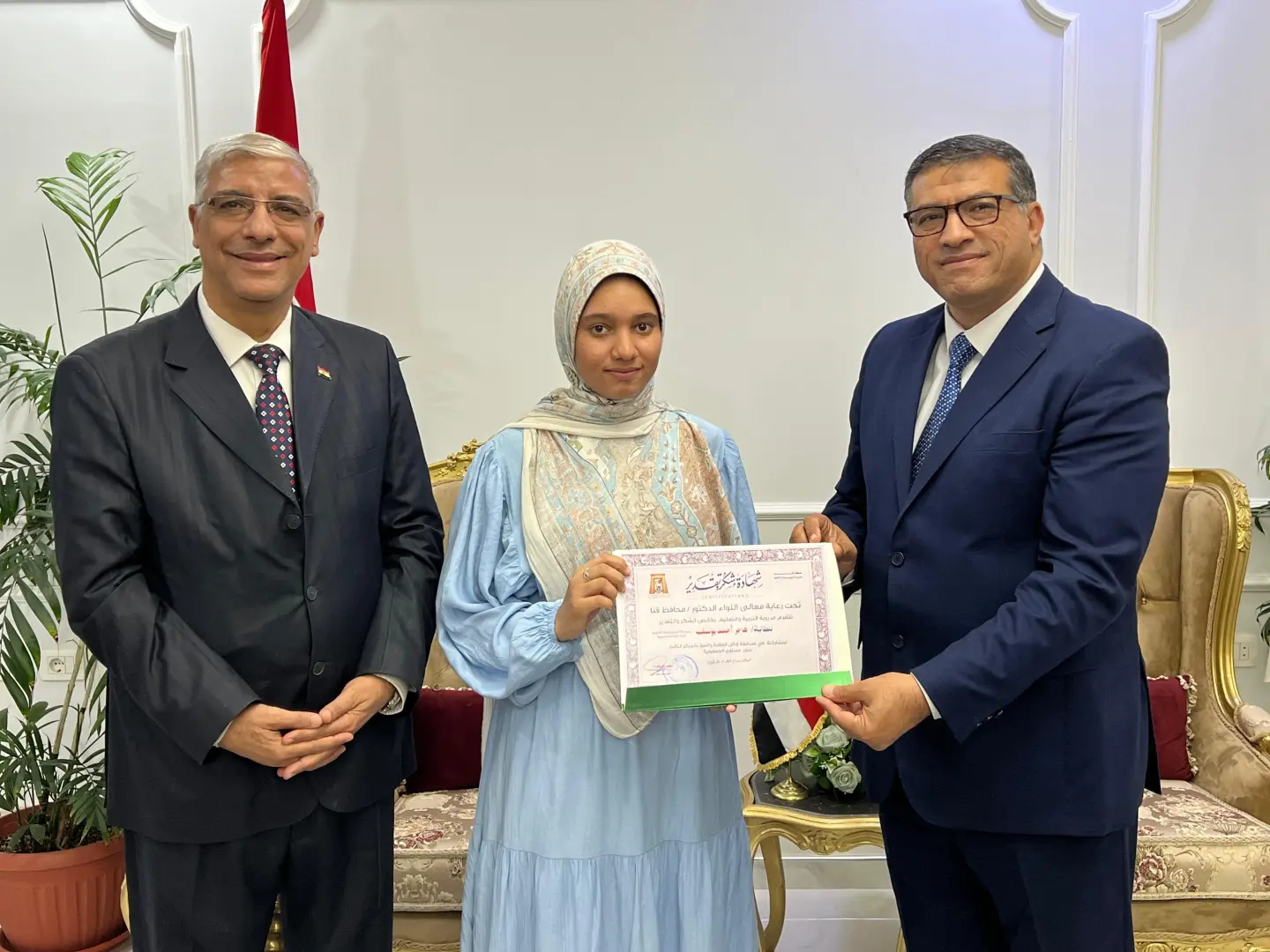 لحصولهم على المراكز الأولى جمهوريًا.. محافظ قنا يكرم الطلاب المتفوقين وطلاب STEM تقديرًا لتفوقهم وتميزهم - 1000524628