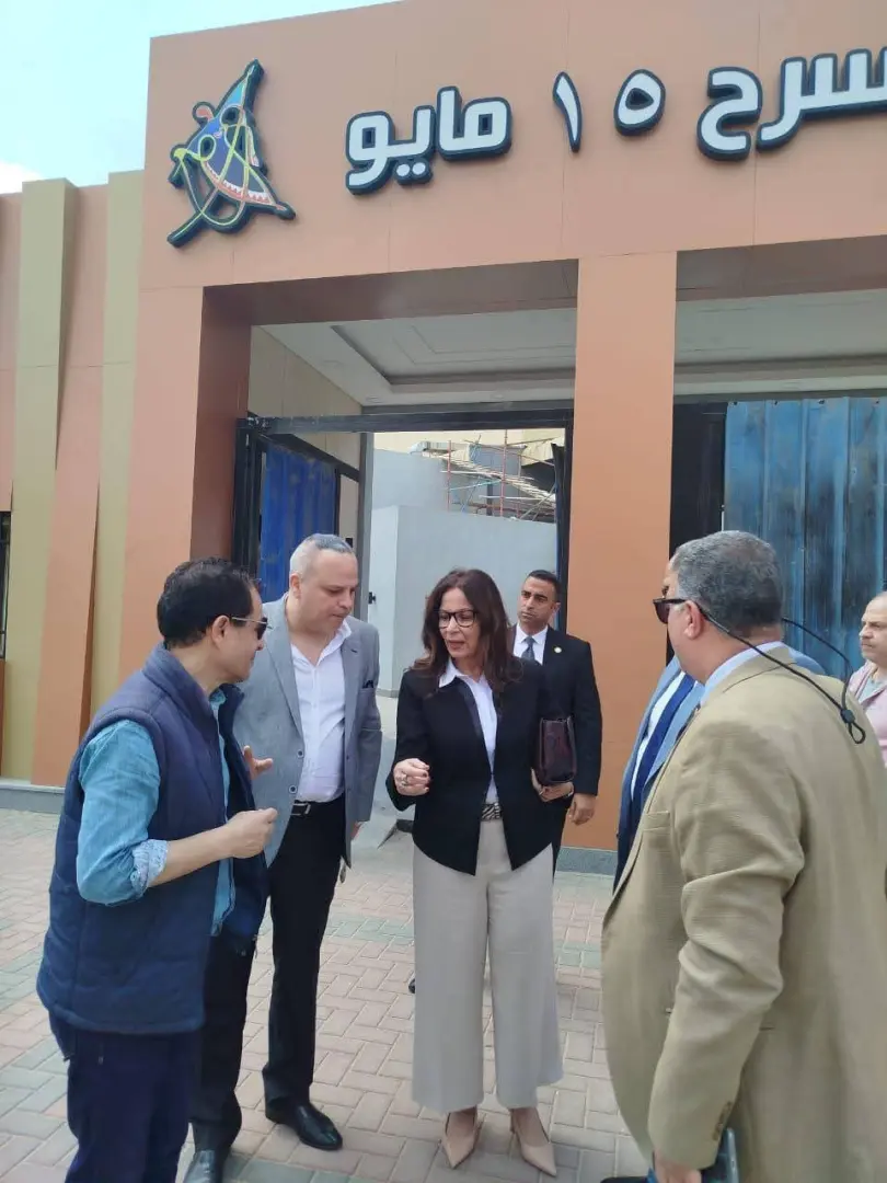وزيرة الثقافة تتفقد مسرح وسيرك 15 مايو تمهيدًا لافتتاحه الشهر المقبل - 1000524833