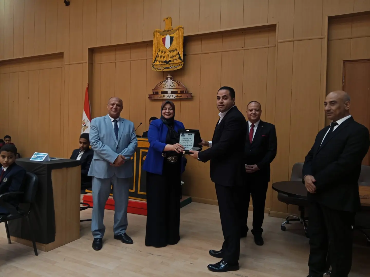 طلاب “النيل المصرية الدولية بقنا” يناقشون عمالة الأطفال في محاكاة متميزة لمجلس النواب - 1000525096