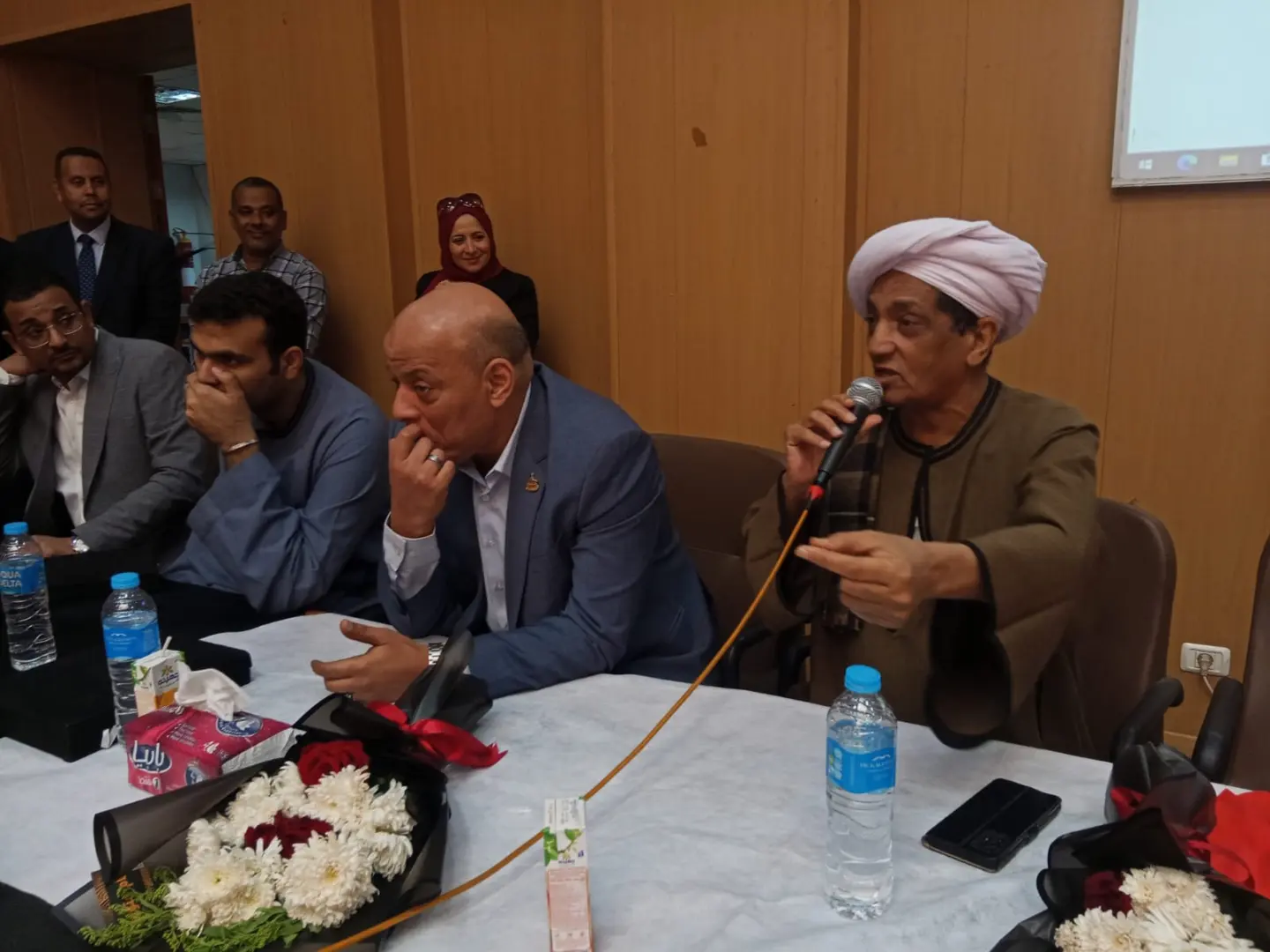 طلاب “النيل المصرية الدولية بقنا” يناقشون عمالة الأطفال في محاكاة متميزة لمجلس النواب - 1000525114