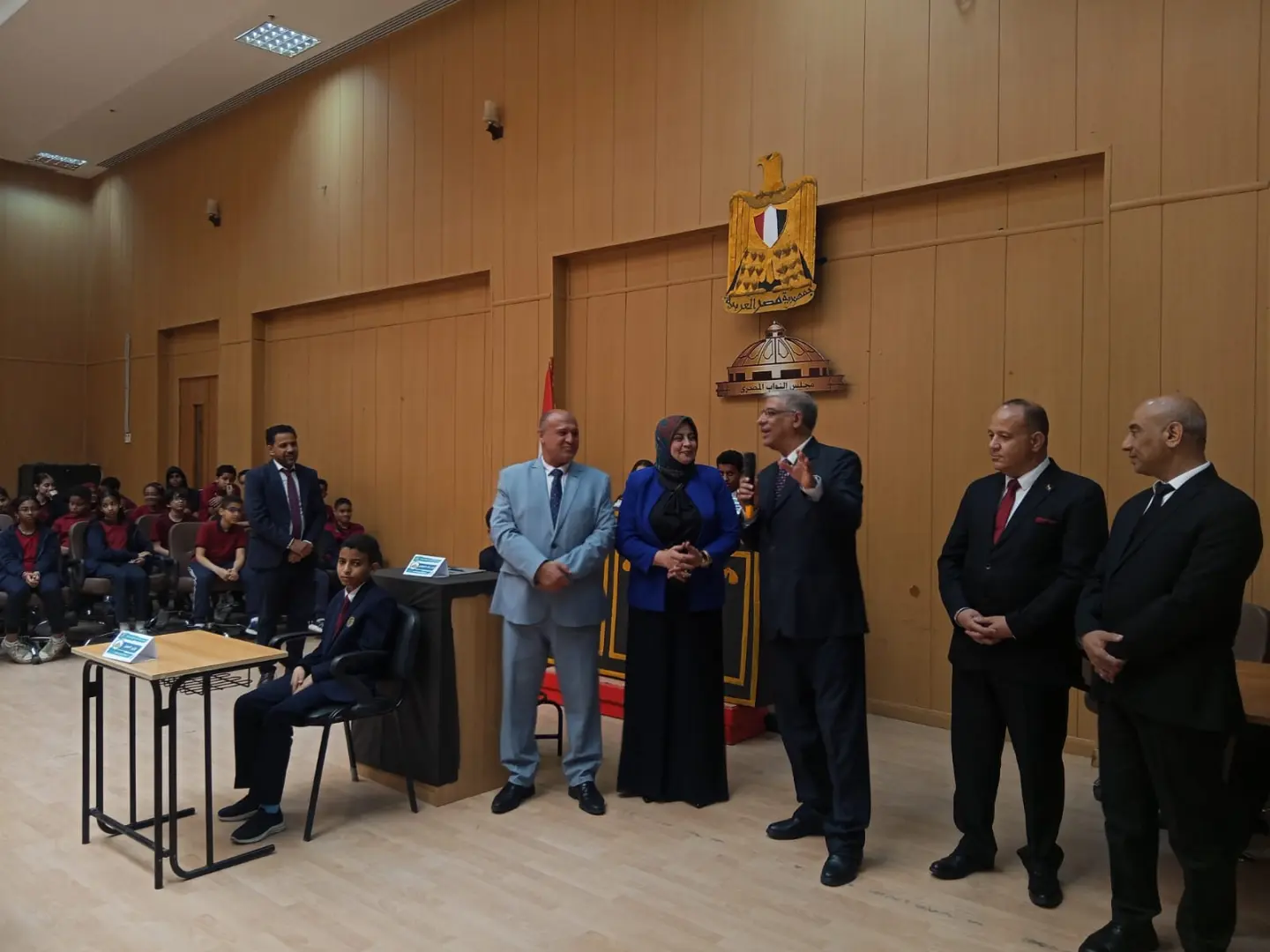 طلاب “النيل المصرية الدولية بقنا” يناقشون عمالة الأطفال في محاكاة متميزة لمجلس النواب - 1000525147