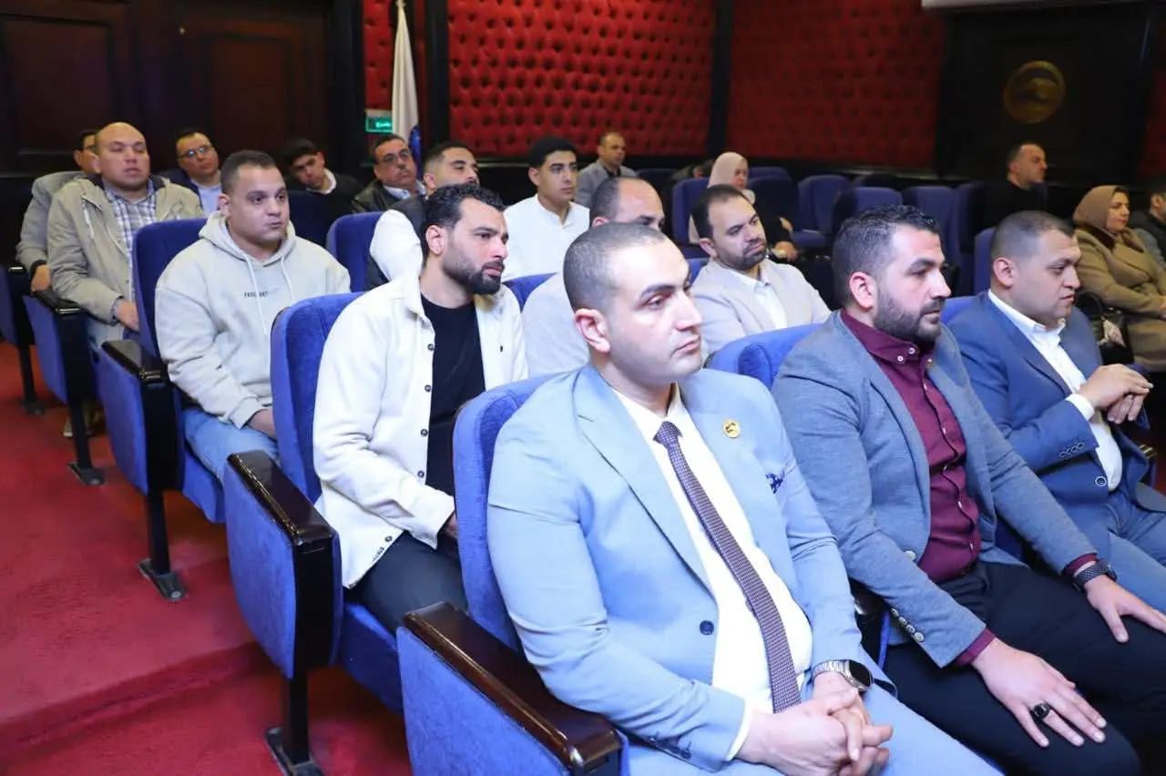 “مستقبل وطن” يكرم كوادر أمانة العمل الجماهيري في المحافظات - 1000525596