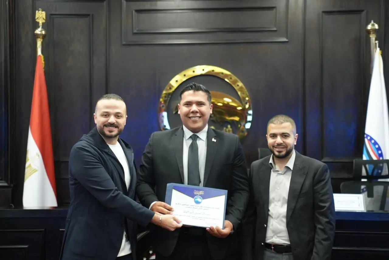 “مستقبل وطن” يكرم كوادر أمانة العمل الجماهيري في المحافظات - 1000525612