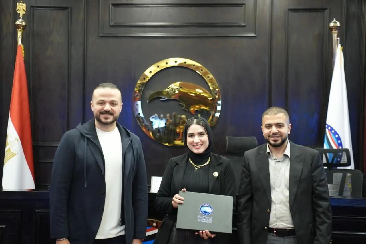 “مستقبل وطن” يكرم كوادر أمانة العمل الجماهيري في المحافظات - 1000525616