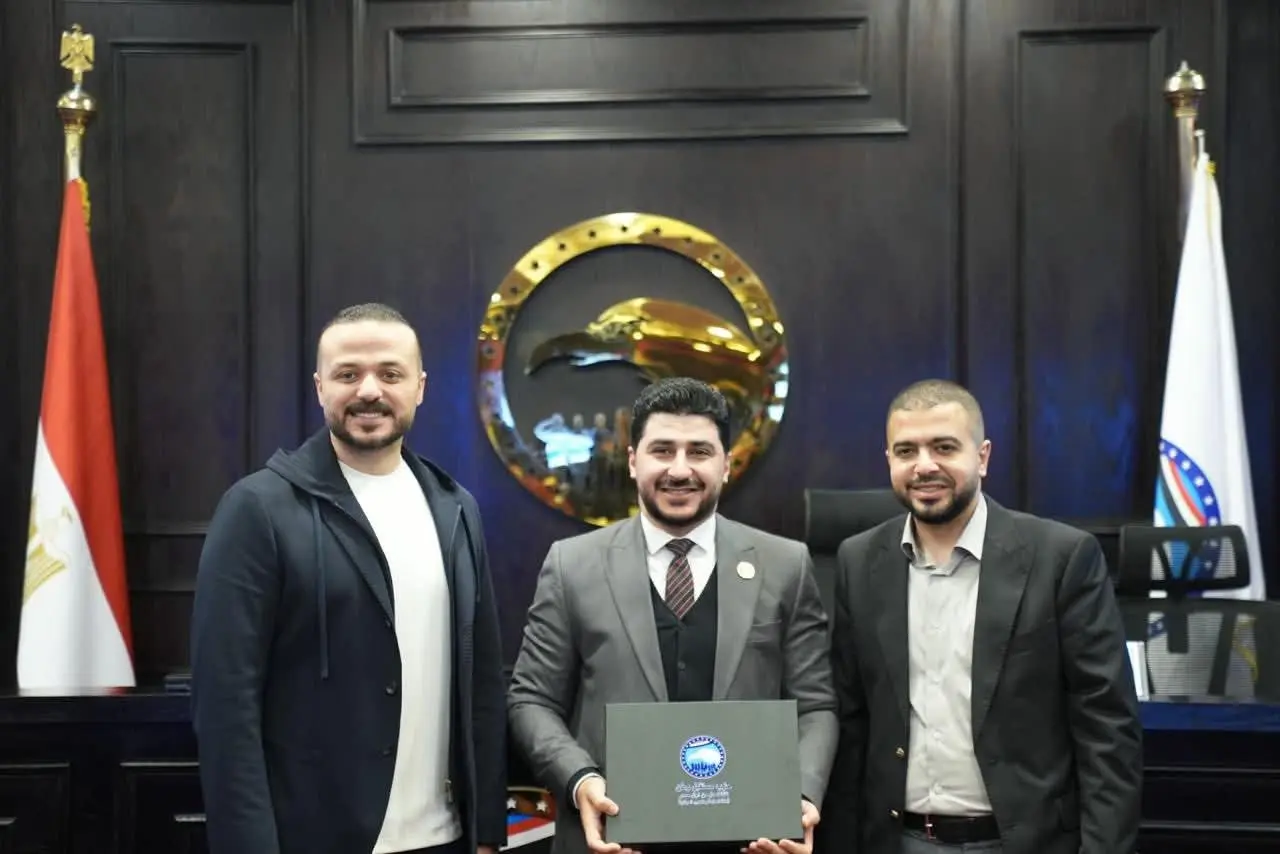 “مستقبل وطن” يكرم كوادر أمانة العمل الجماهيري في المحافظات - 1000525619