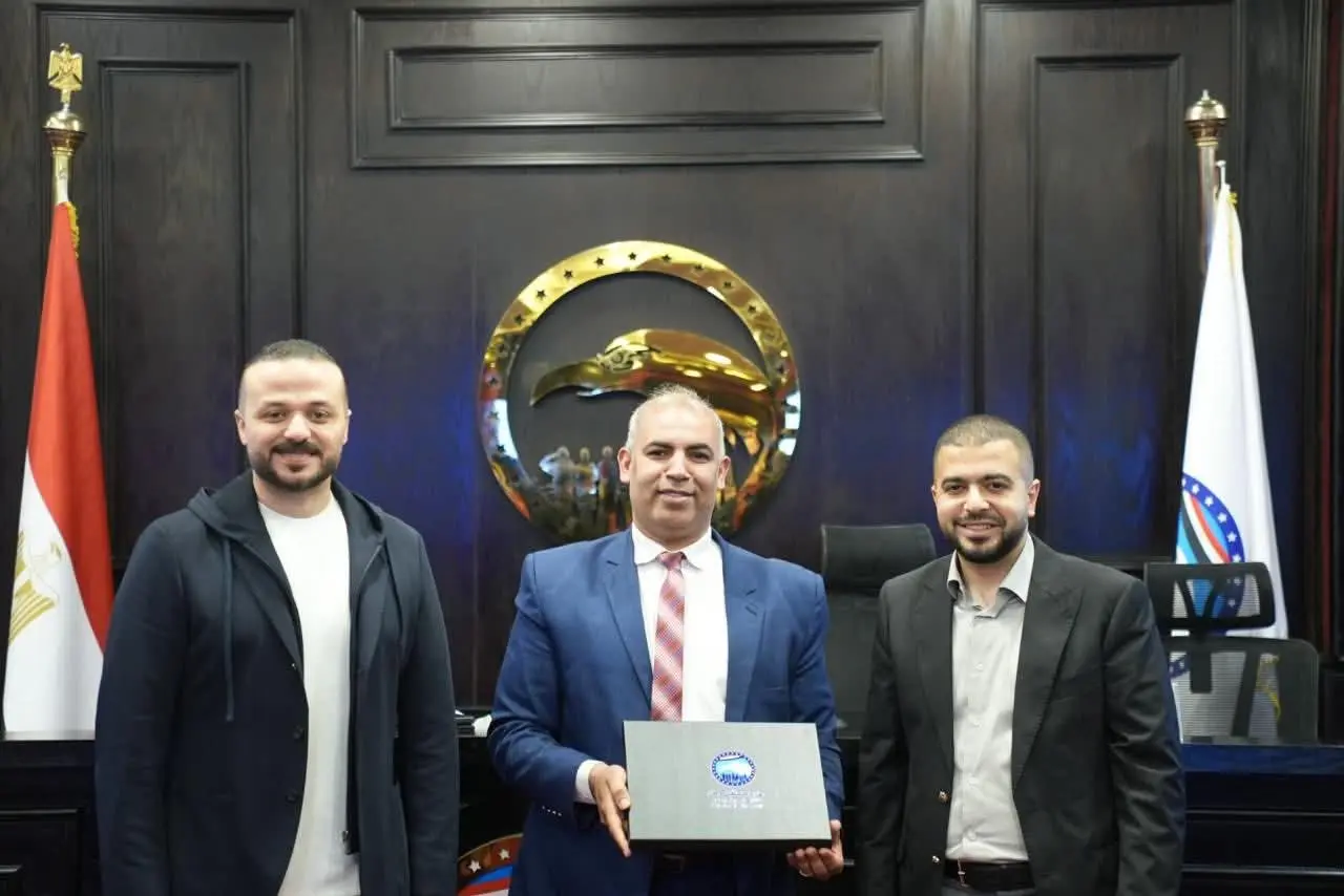 “مستقبل وطن” يكرم كوادر أمانة العمل الجماهيري في المحافظات - 1000525630