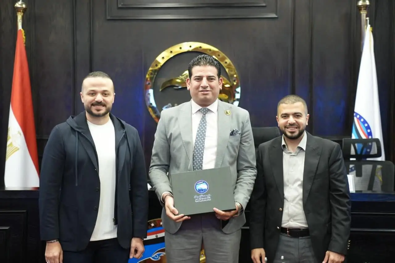 “مستقبل وطن” يكرم كوادر أمانة العمل الجماهيري في المحافظات - 1000525632