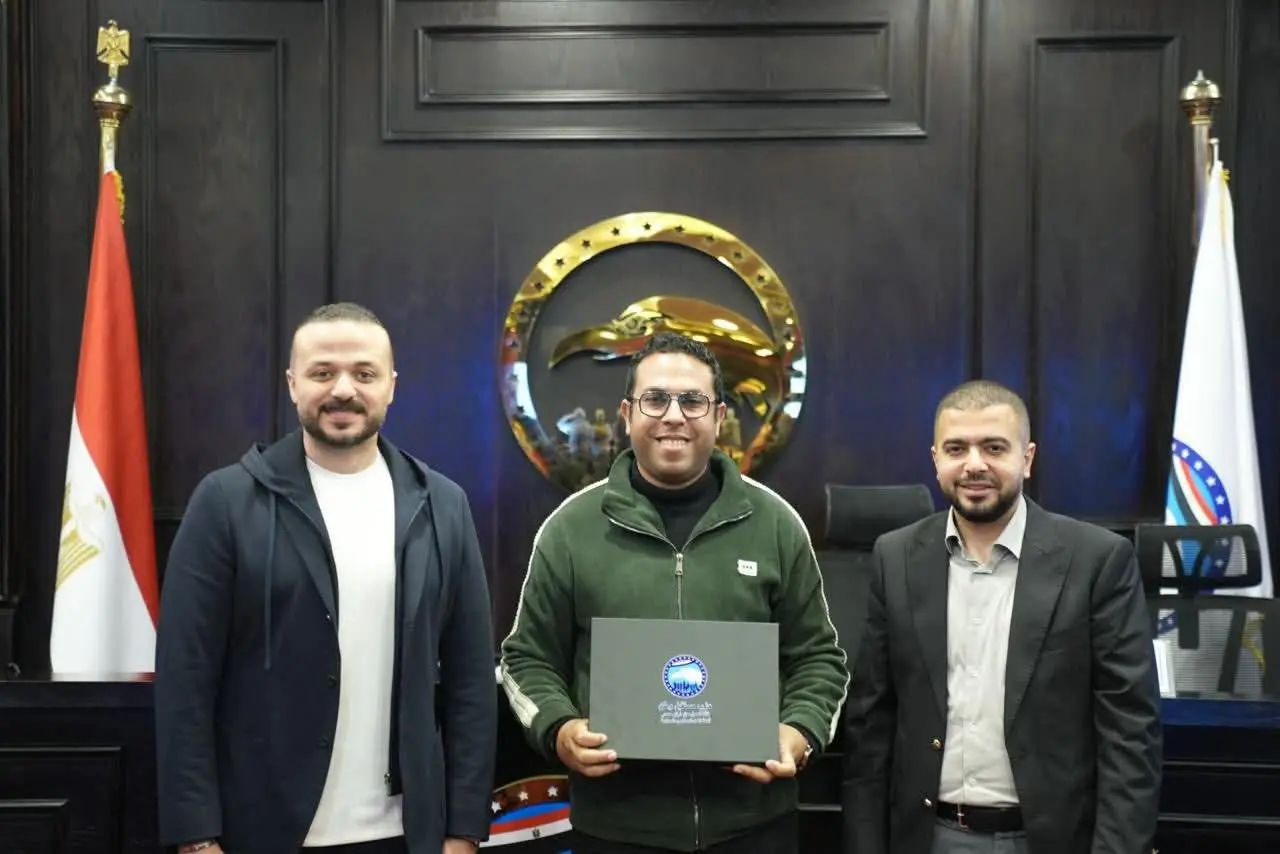 “مستقبل وطن” يكرم كوادر أمانة العمل الجماهيري في المحافظات - 1000525634