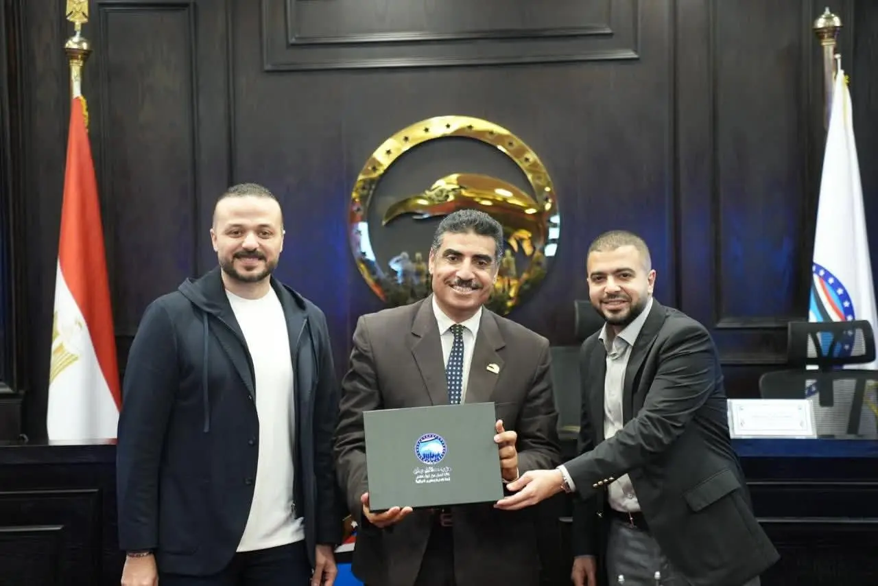 “مستقبل وطن” يكرم كوادر أمانة العمل الجماهيري في المحافظات - 1000525635