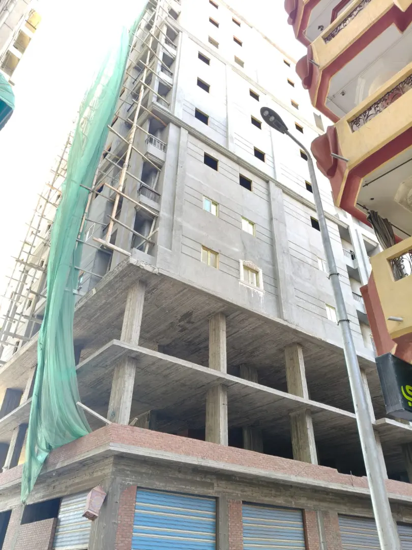 تصدعات العقارات الحديثة في دمنهور.. خلل إنشائي أم قصور رقابي؟ - 1000525822