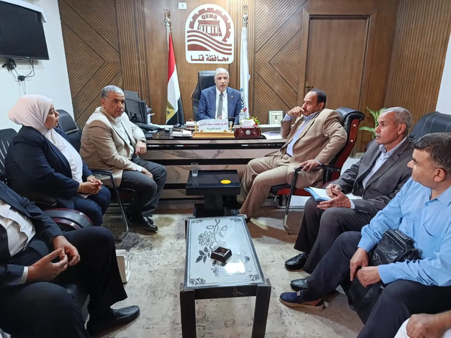 تشكيل لجنة لحصر العاملين بالأجر بمدارس قنا - 1000533414
