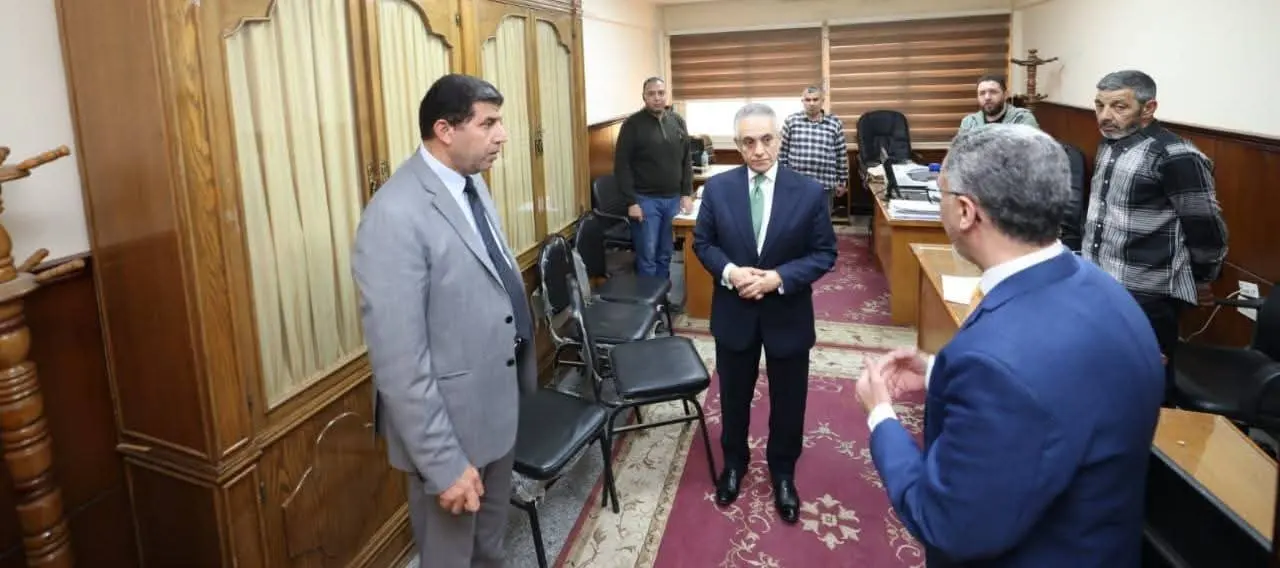 وزير العدل يباشر عمله عن بُعد من مركز الدراسات ويلتقي مجلس إدارة نادي قضاة مجلس الدولة - 1000533605
