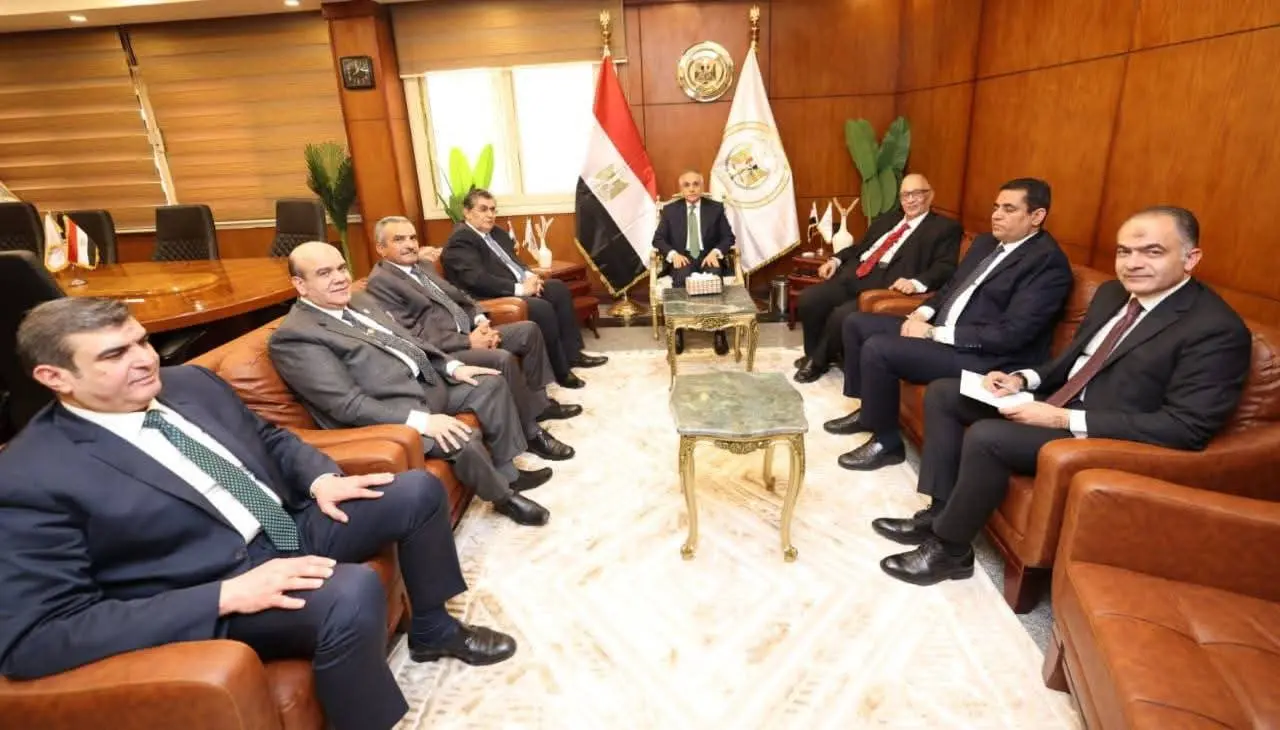وزير العدل يباشر عمله عن بُعد من مركز الدراسات ويلتقي مجلس إدارة نادي قضاة مجلس الدولة