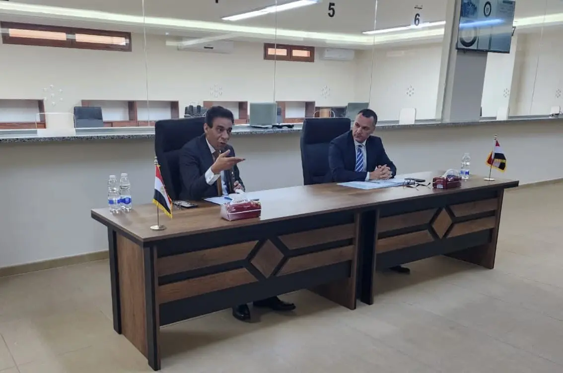 مساعد وزير الخارجية للشئون القنصلية يلتقى مع أعضاء الجالية المصرية في طرابلس
