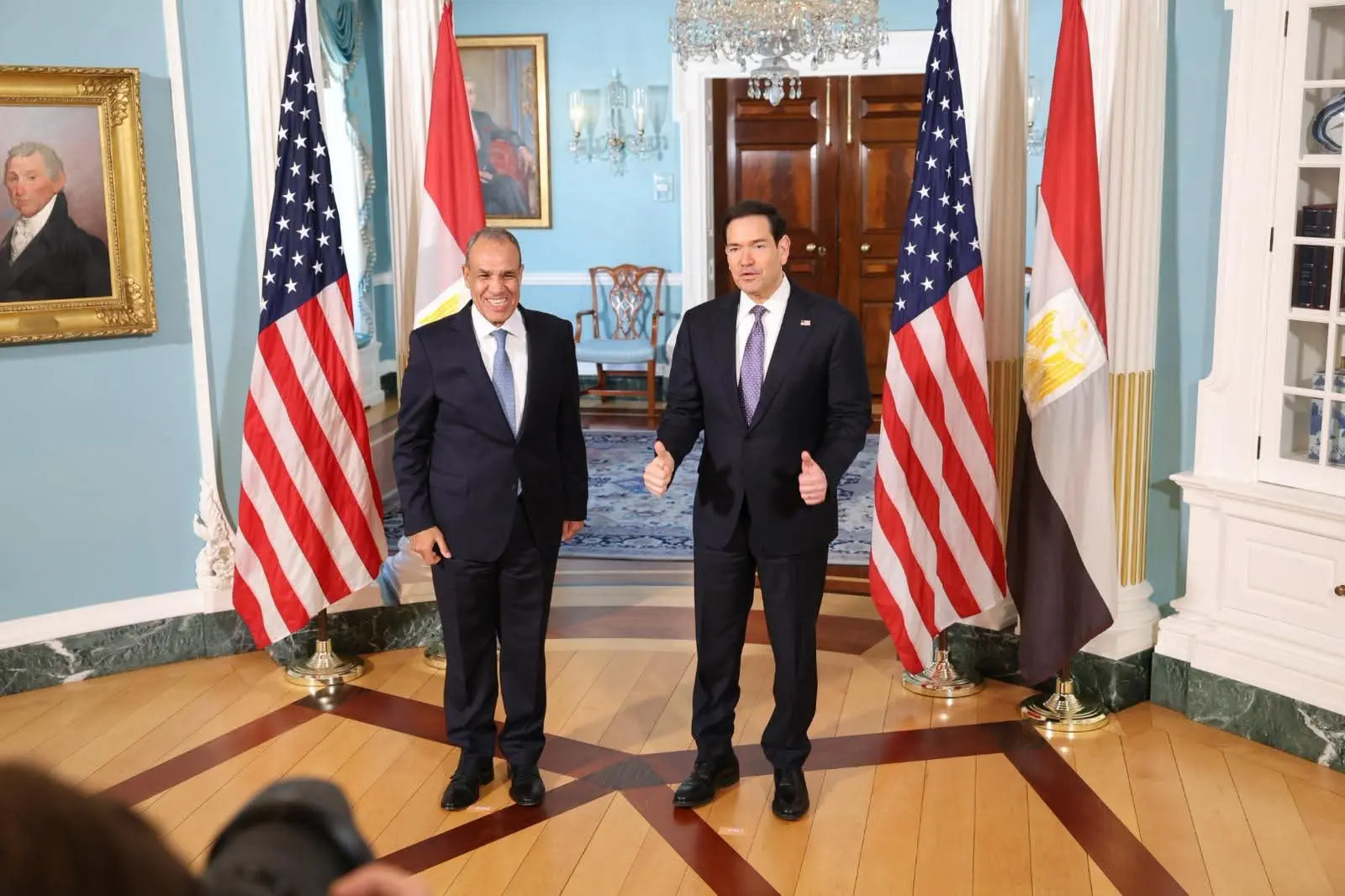 وزير الخارجية يلتقي نظيره الأمريكي بواشنطن لبحث تعزيز الشراكة الاستراتيجية ومستجدات الأوضاع الإقليمية - 1000538299