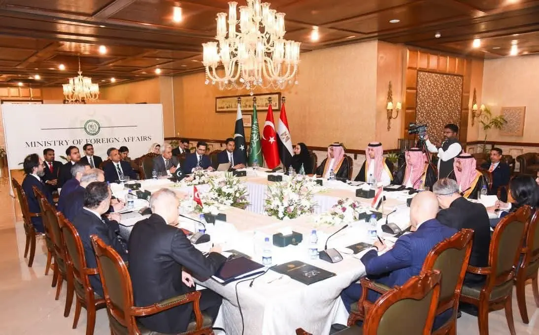 مساعد وزير الخارجية للتخطيط السياسي يشارك في اجتماع رباعي لكبار المسؤولين بإسلام آباد - 1000539857