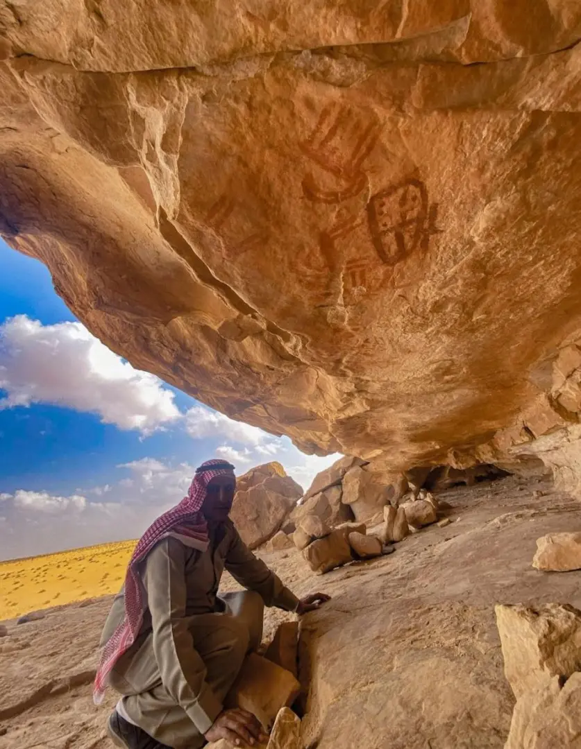 كنز في "أم عِراك".. اكتشاف موقع أثري مذهل بجنوب سيناء يوثق تاريخ الفن الصخري منذ 10 آلاف عام