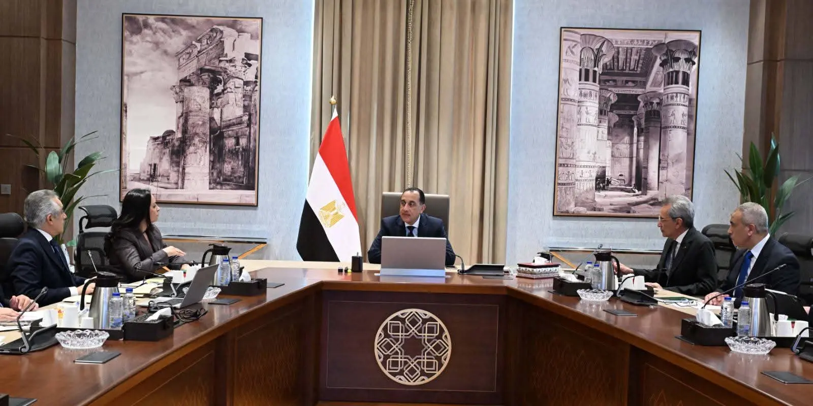 رئيس الوزراء يتابع موقف مشروعات قوانين الأحوال الشخصية للمسلمين والمسيحيين وصندوق دعم الأسرة - 1000542228