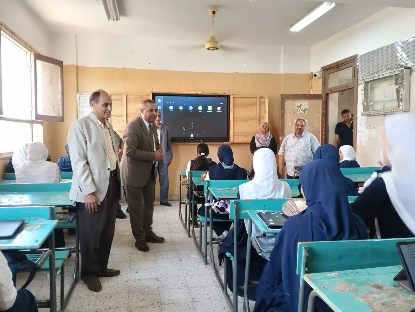 أحمد عبدالمحسن: البرمجة أداة لصناعة التكنولوجيا وتنمية التفكير - 1000542672
