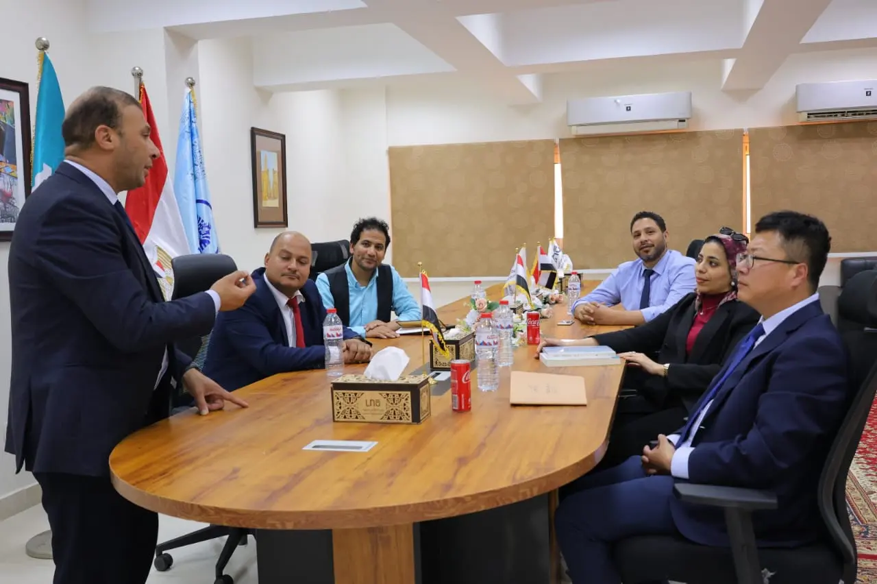 جامعة الأقصر تستقبل وفدًا أكاديميًا من جامعة تشي بي بجمهورية الصين الشعبية - 1000544637