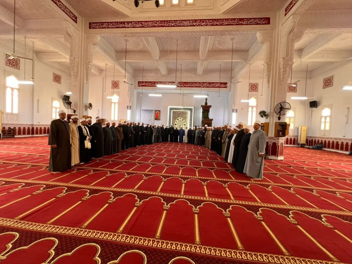 أوقاف القاهرة تُكثّف القوافل الدعوية بـ70 إمامًا لتعزيز دور المساجد المحورية - 1000545312