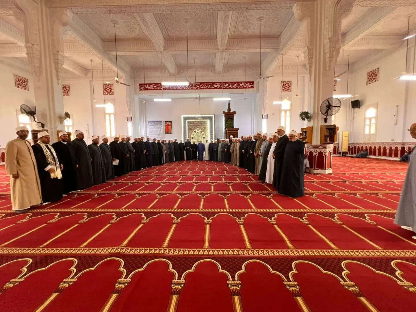 أوقاف القاهرة تُكثّف القوافل الدعوية بـ70 إمامًا لتعزيز دور المساجد المحورية - 1000545314