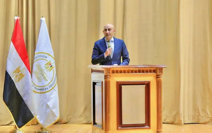 وزير التربية والتعليم يعقد لقاءً موسعًا مع 1500 خبير لتطوير جودة التعليم بالمدارس - 1000546982 1