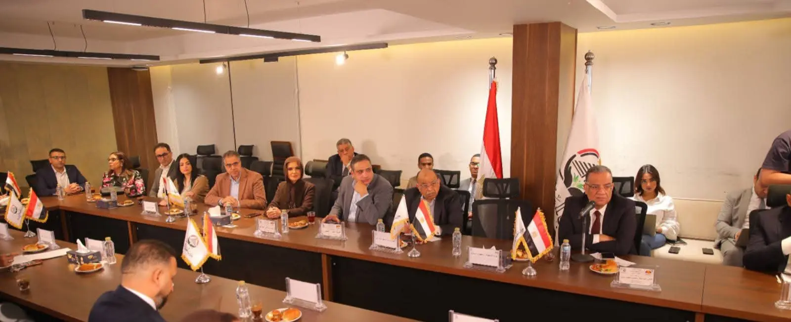حوار مجتمعي داخل «الجبهة الوطنية» لصياغة قانون أحوال شخصية جديد يحقق التوازن الأسري - 1000549411