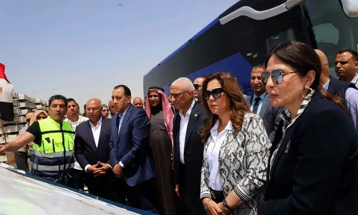 رئيس الوزراء يتابع الموقف التنفيذي لمشروع خط سكة حديد بئر العبد – العريش – رأس النقب - 1000549867